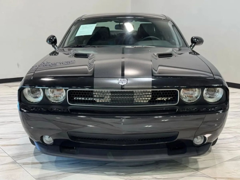 2008 Dodge Challenger Image 3