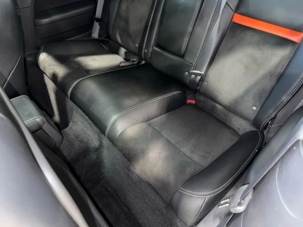 2008 Dodge Challenger Image 23