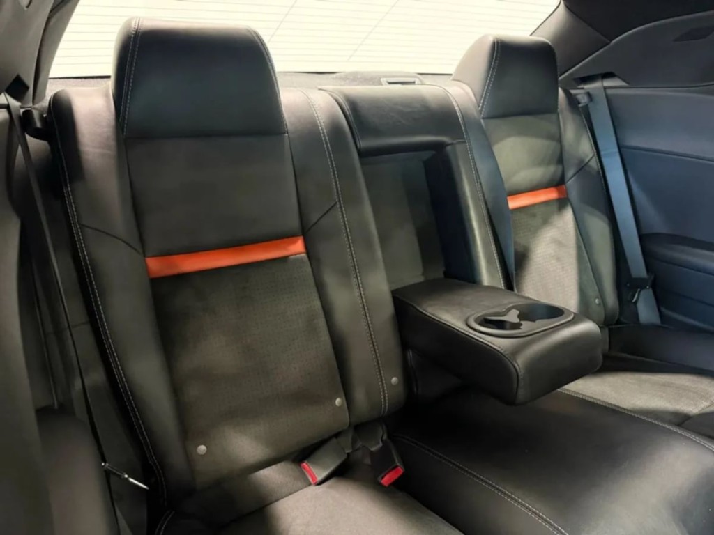 2008 Dodge Challenger Image 29