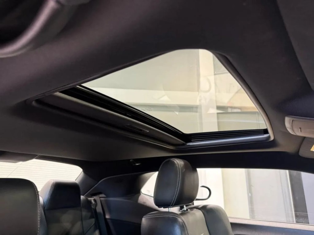 2008 Dodge Challenger Image 30