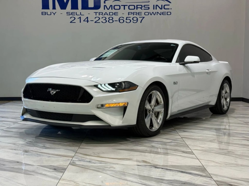 2018 Ford Mustang Image 2