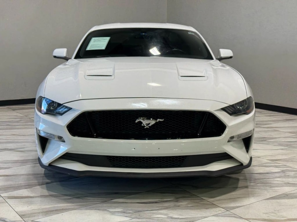 2018 Ford Mustang Image 3