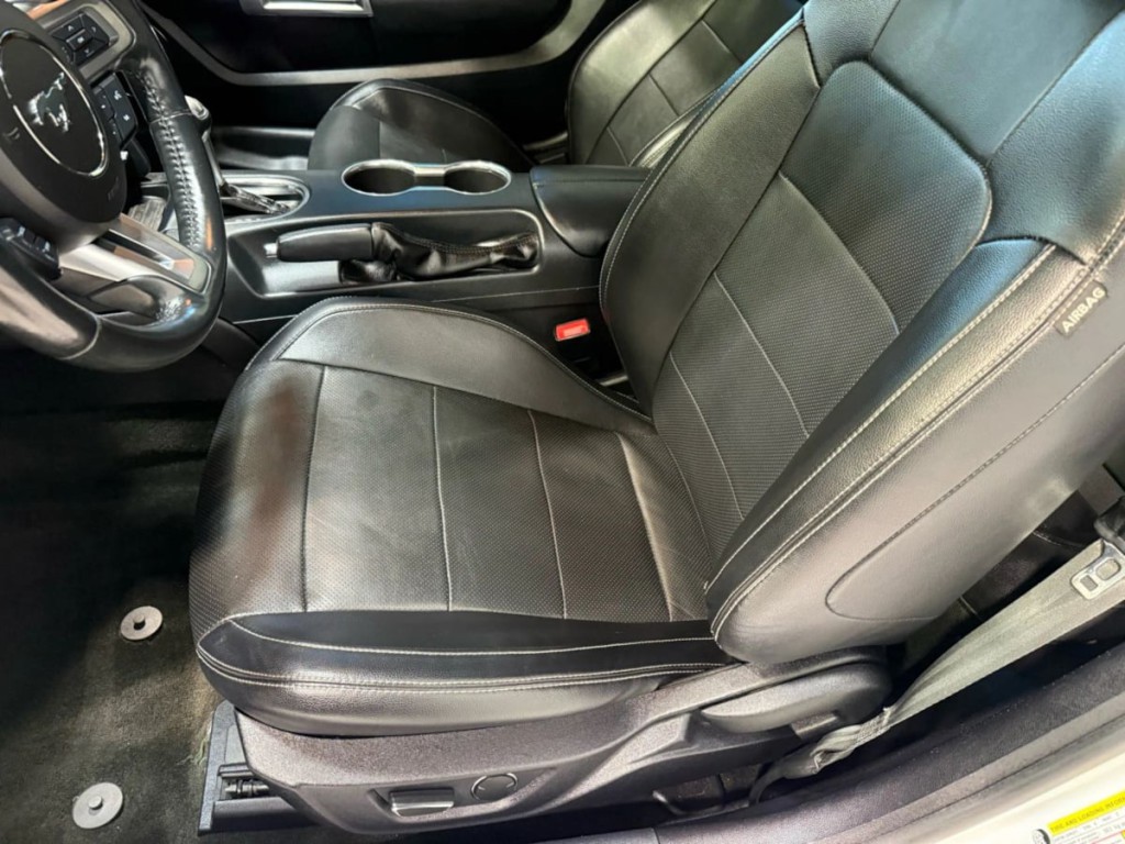 2018 Ford Mustang Image 11