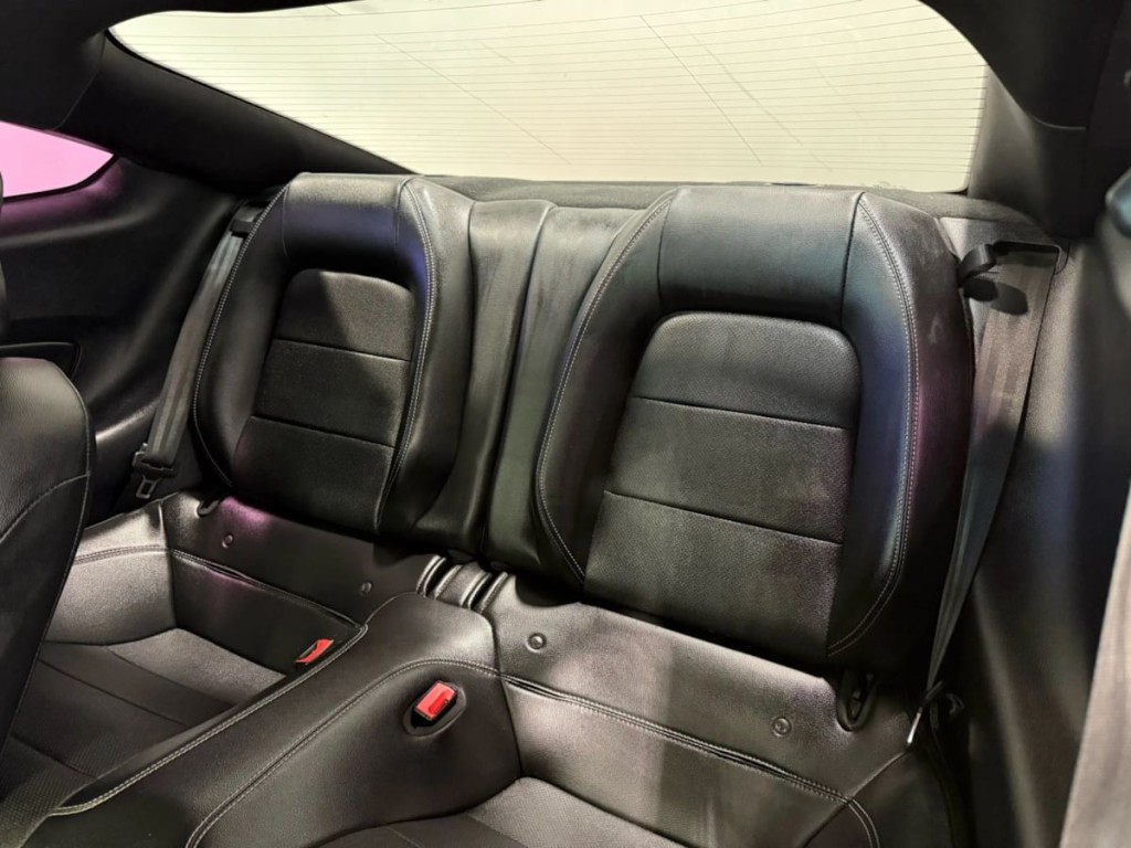 2018 Ford Mustang Image 12