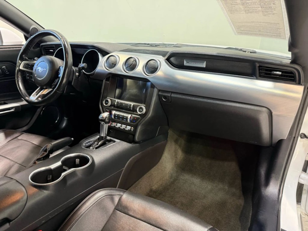 2018 Ford Mustang Image 14