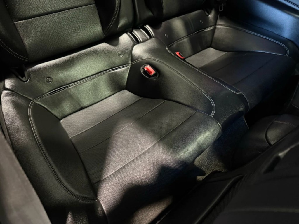 2018 Ford Mustang Image 18