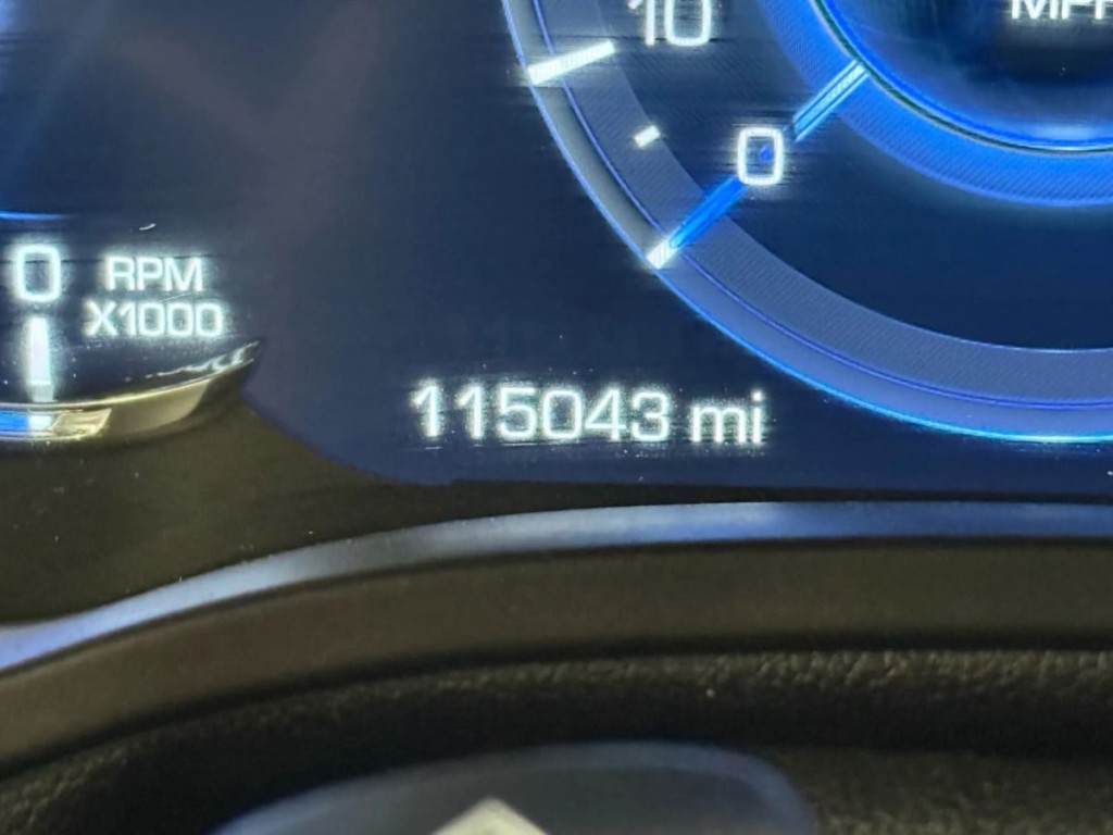 2017 Cadillac Escalade Image 18