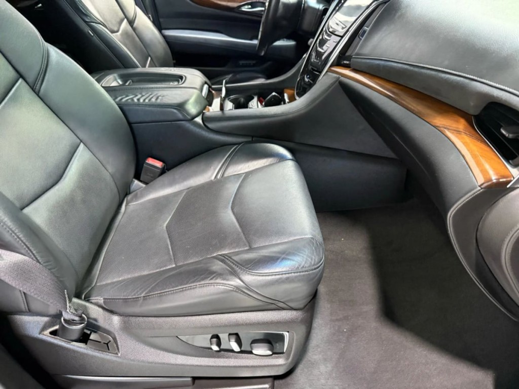 2017 Cadillac Escalade Image 27