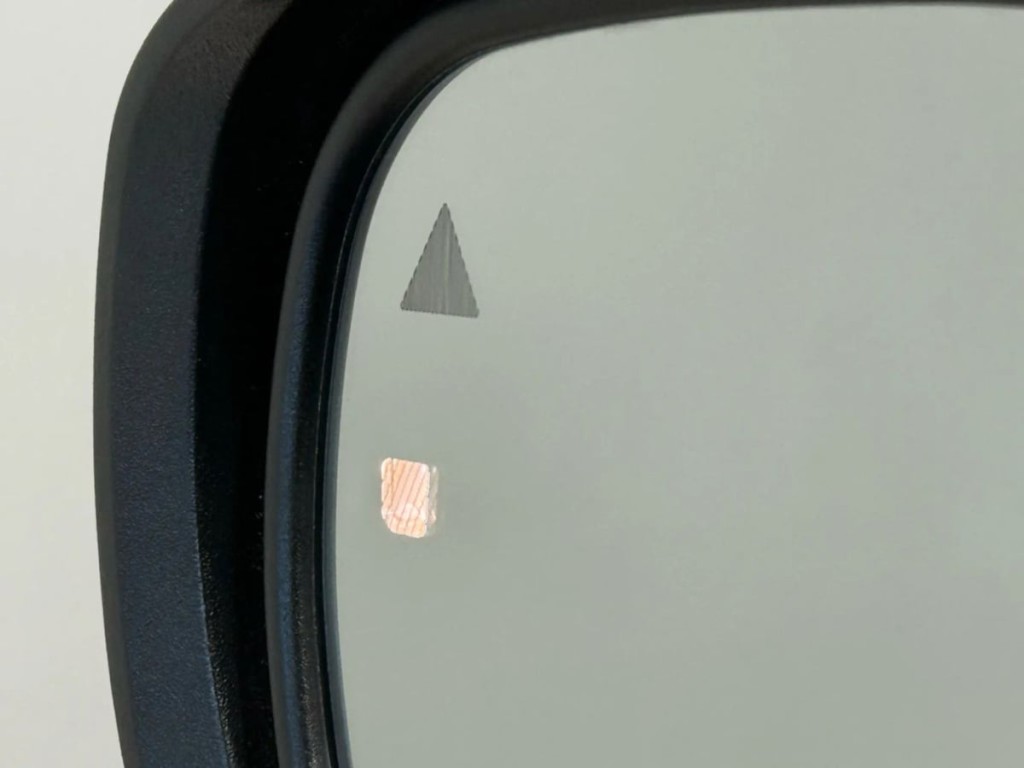 2022 Chrysler 300 Image 10