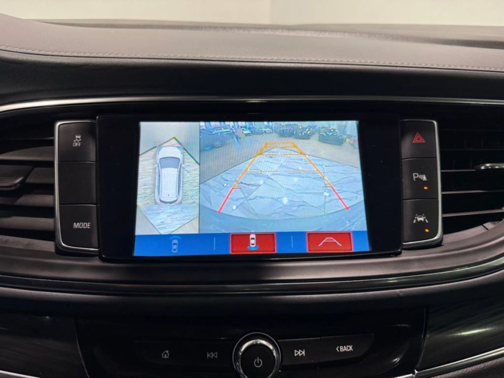 2019 Buick Enclave Image 19