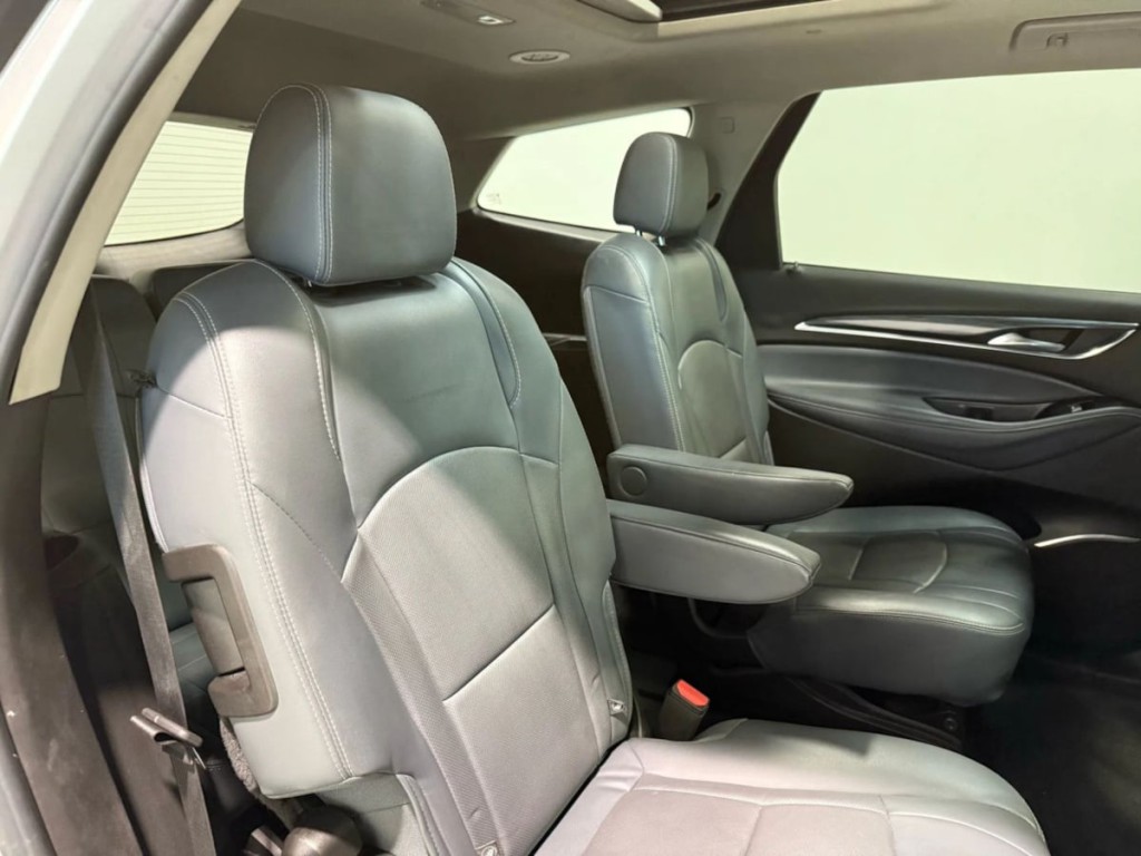 2019 Buick Enclave Image 32