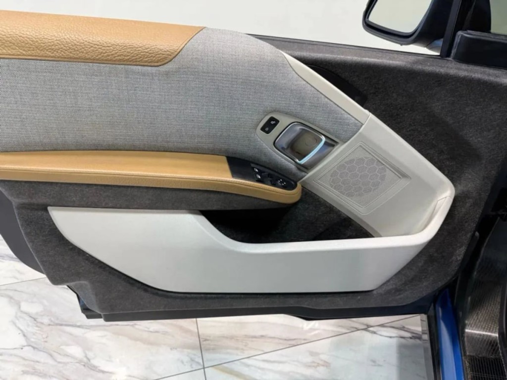 2014 BMW i3 Image 10