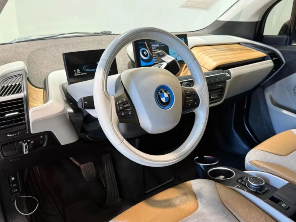 2014 BMW i3 Image 12