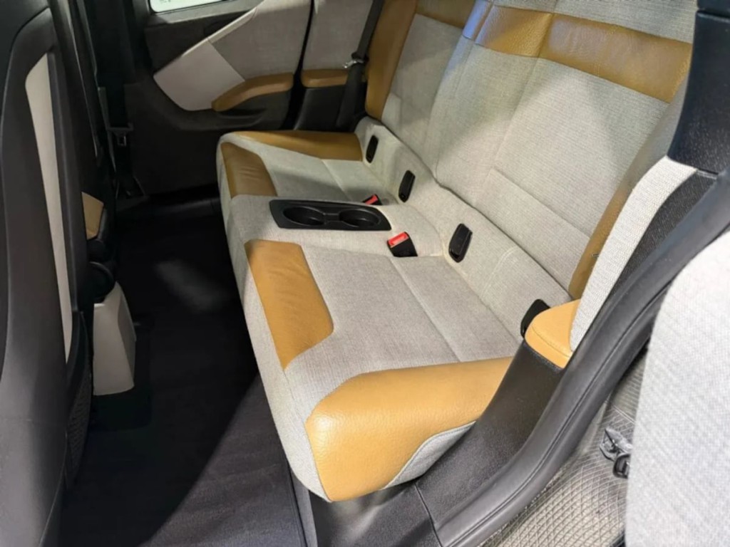 2014 BMW i3 Image 24