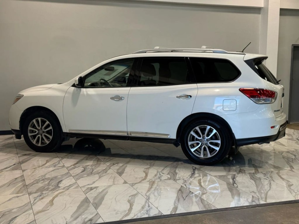 2014 Nissan Pathfinder Image 9