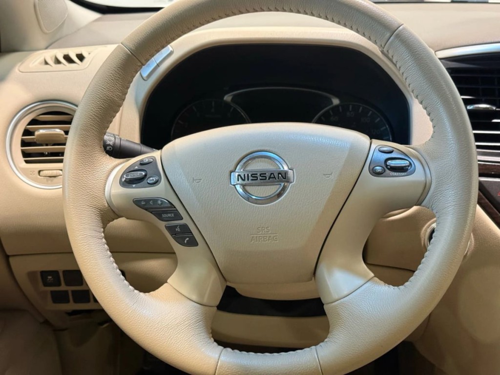 2014 Nissan Pathfinder Image 14