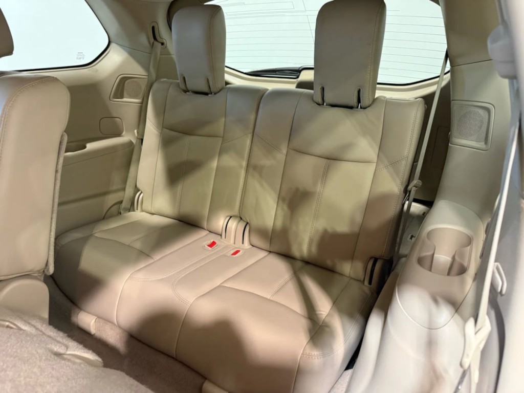 2014 Nissan Pathfinder Image 26