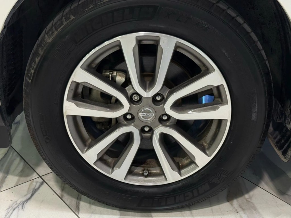 2014 Nissan Pathfinder Image 35