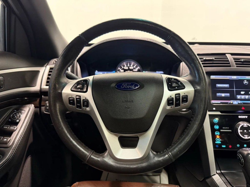 2015 Ford Explorer Image 15
