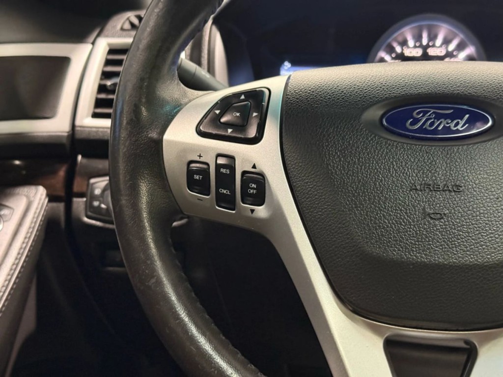 2015 Ford Explorer Image 16