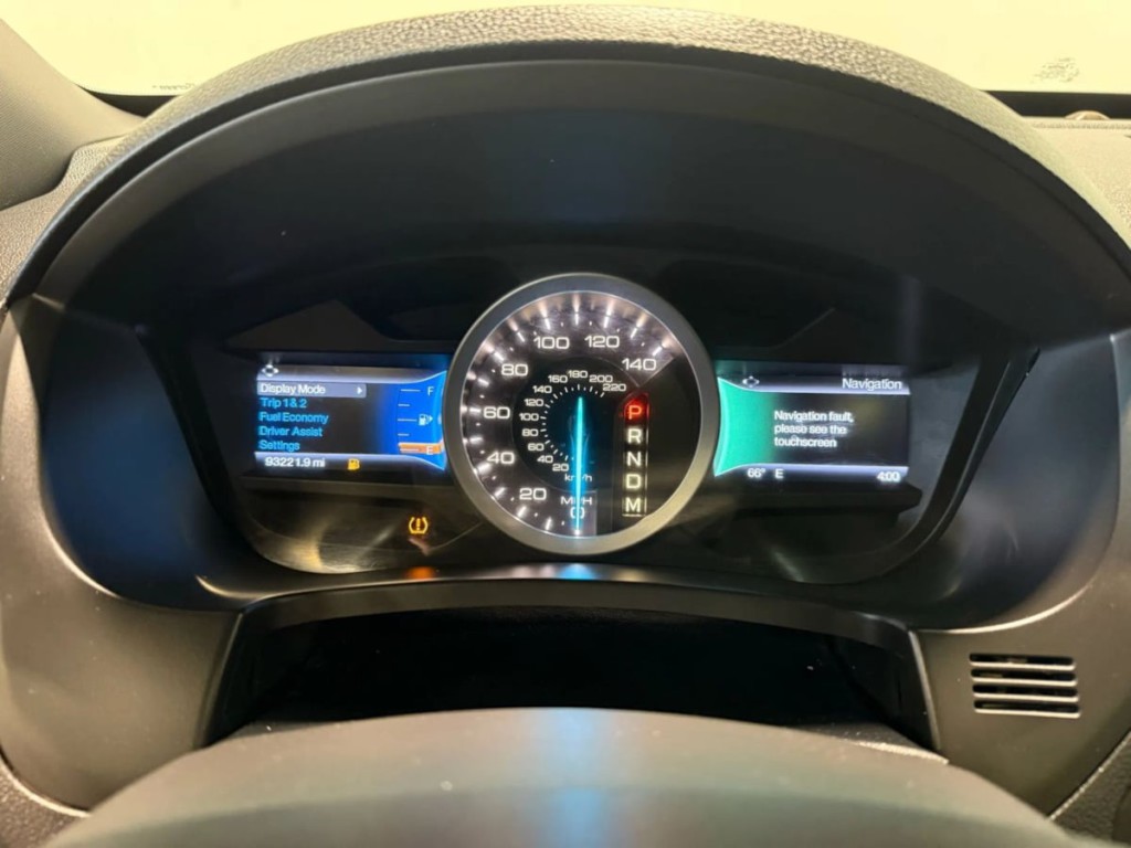 2015 Ford Explorer Image 18