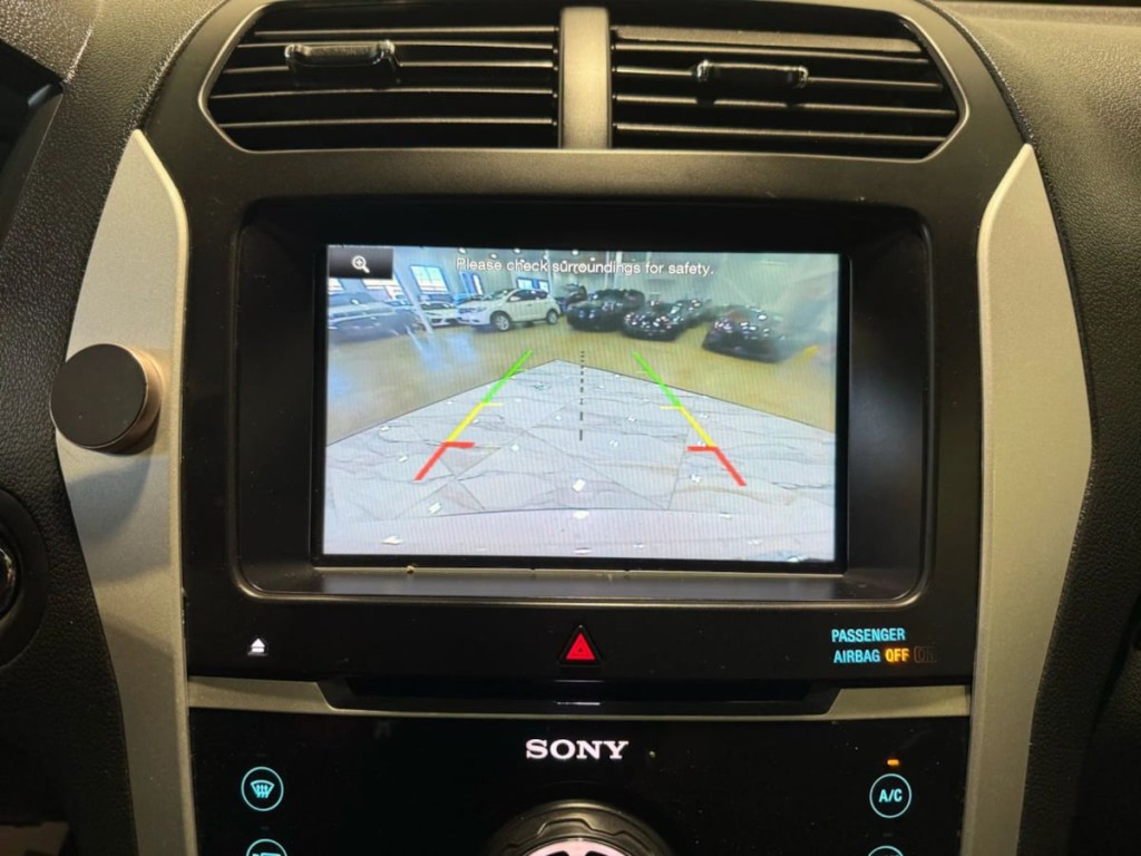 2015 Ford Explorer Image 20