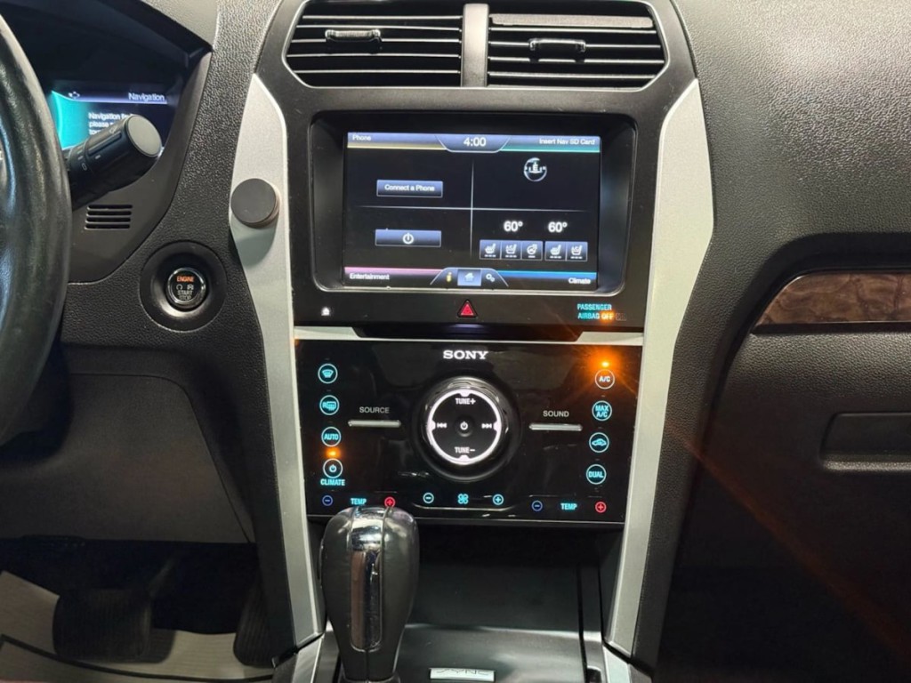 2015 Ford Explorer Image 21