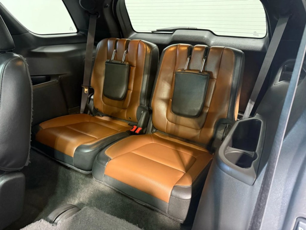 2015 Ford Explorer Image 27