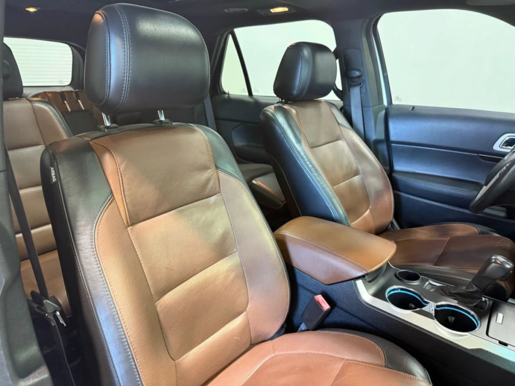 2015 Ford Explorer Image 28