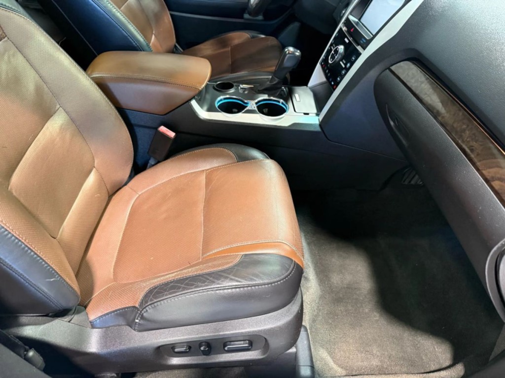 2015 Ford Explorer Image 29