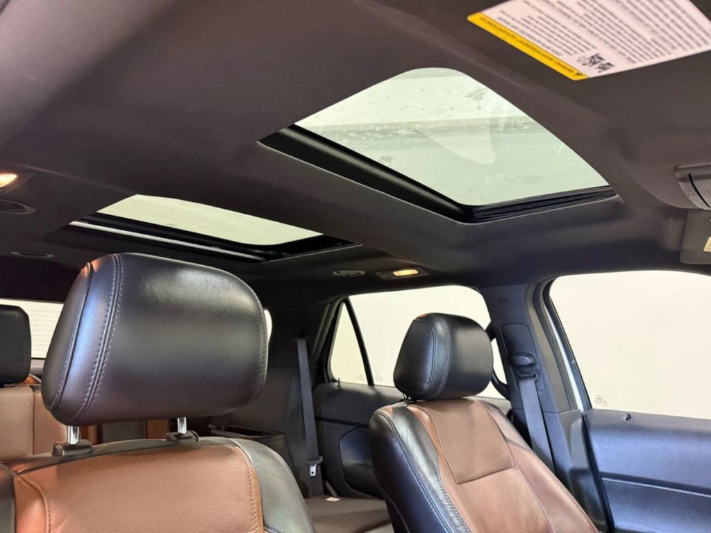 2015 Ford Explorer Image 30