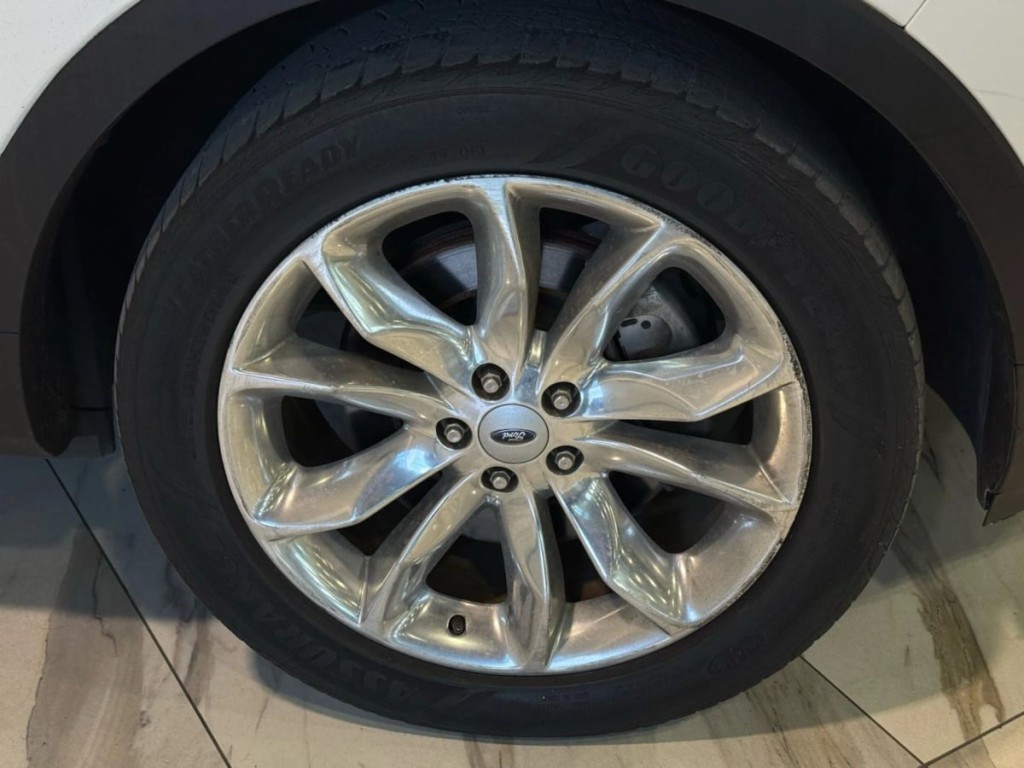 2015 Ford Explorer Image 34