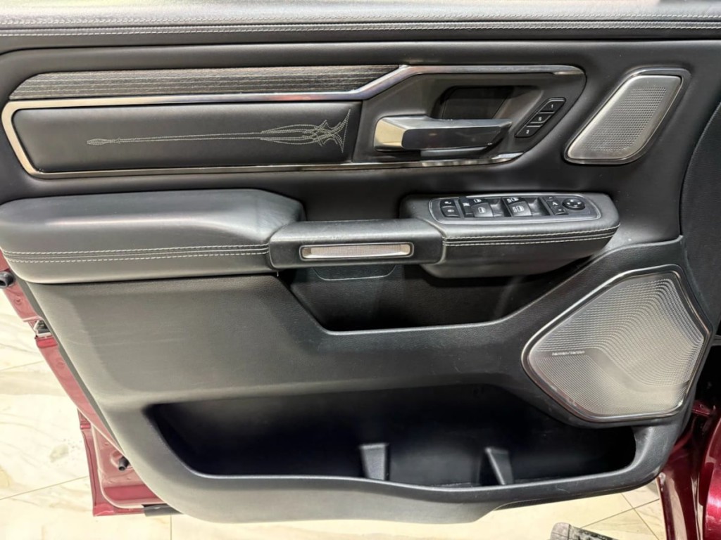2019 RAM 1500 Image 8