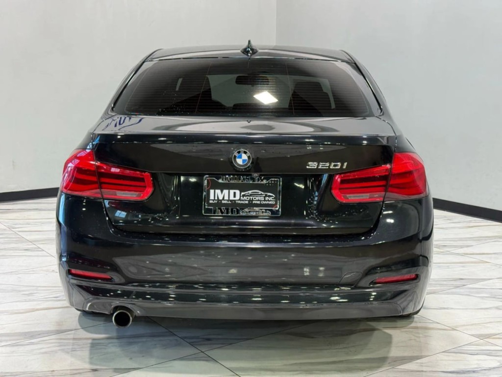 2018 BMW 3 Series Image 7