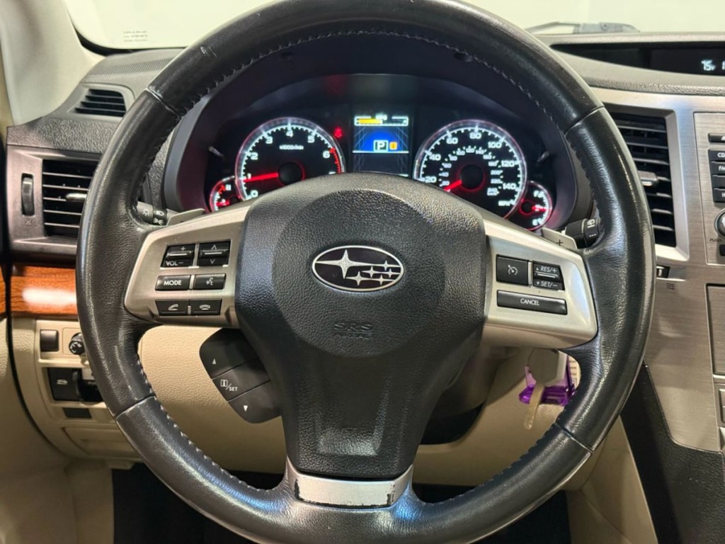 2013 Subaru Outback Image 15