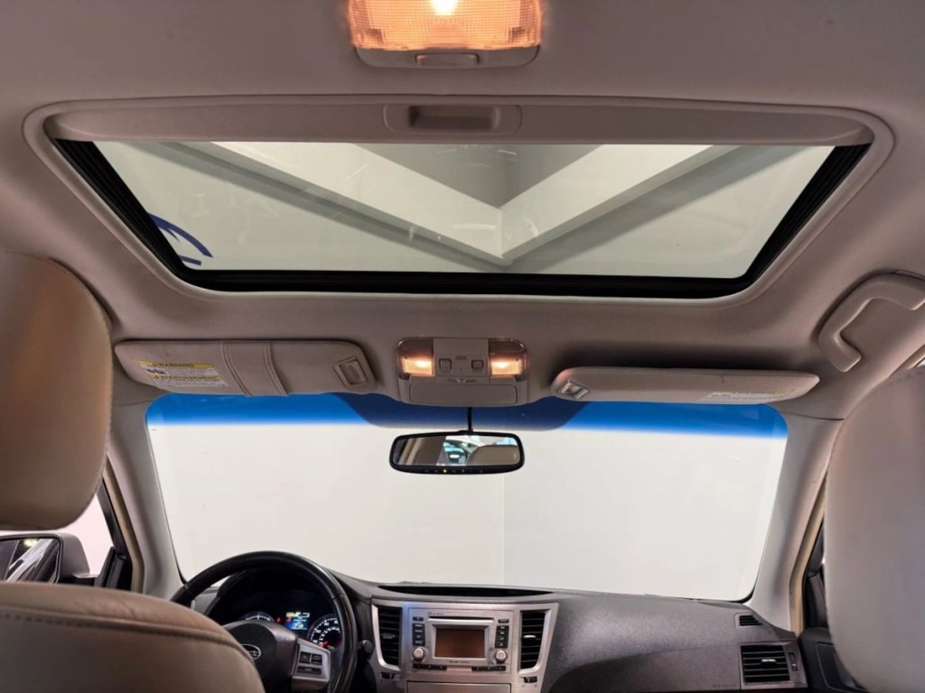 2013 Subaru Outback Image 23