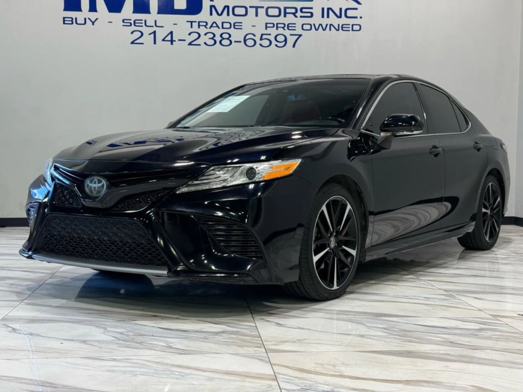 2020 Toyota Camry Image 2