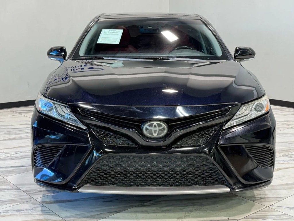 2020 Toyota Camry Image 3