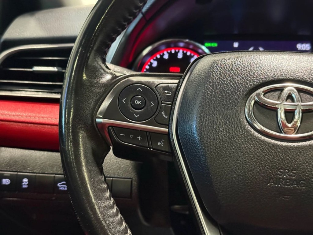 2020 Toyota Camry Image 16