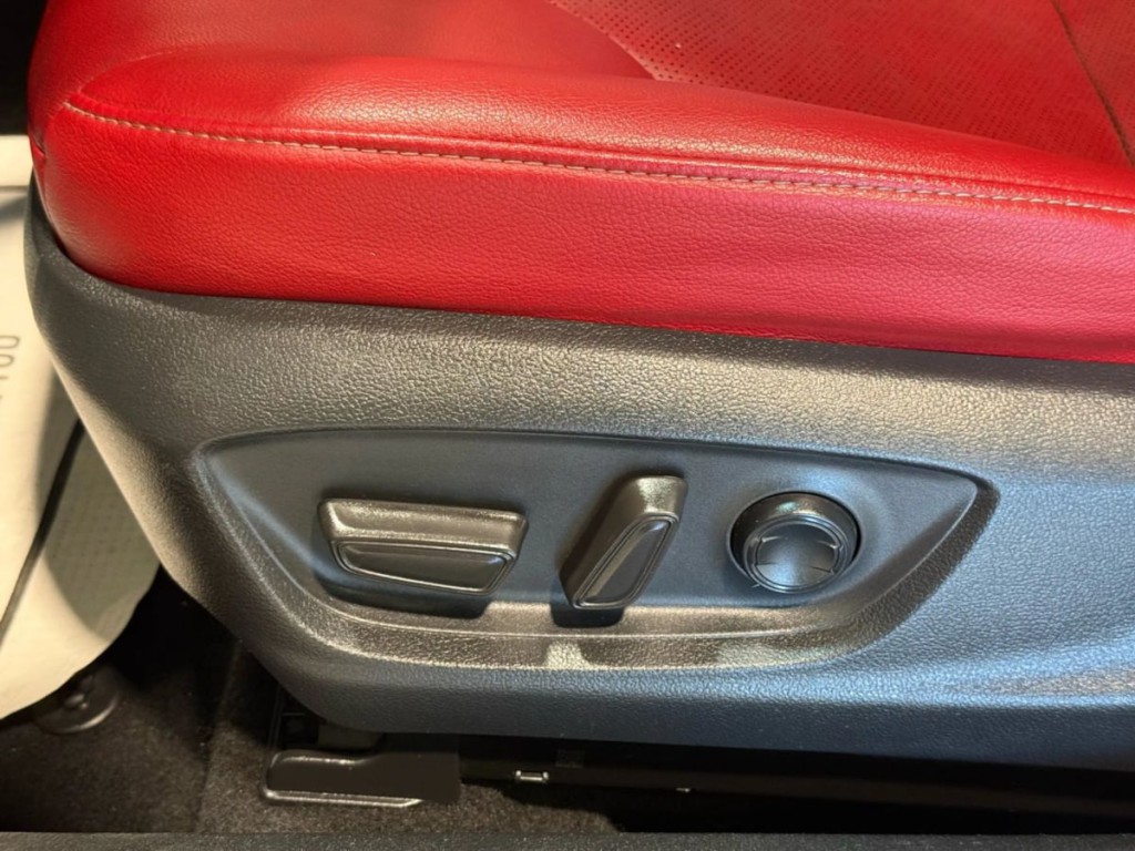 2020 Toyota Camry Image 22