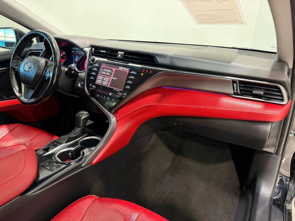 2020 Toyota Camry Image 26