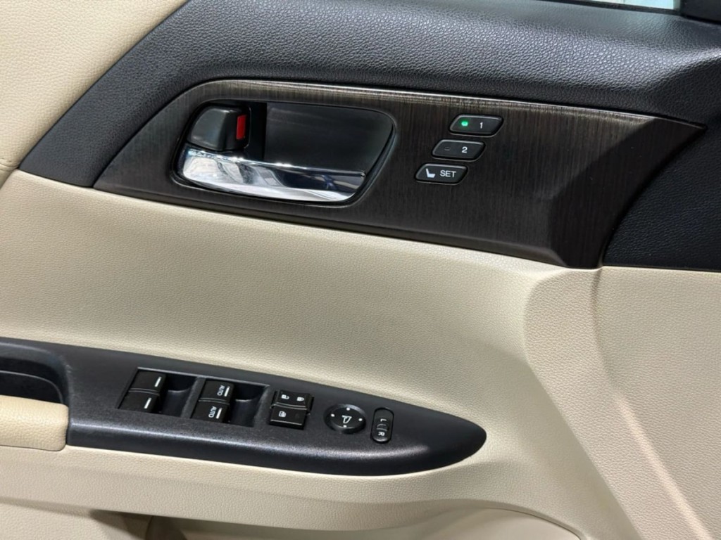 2014 Honda Accord Image 11