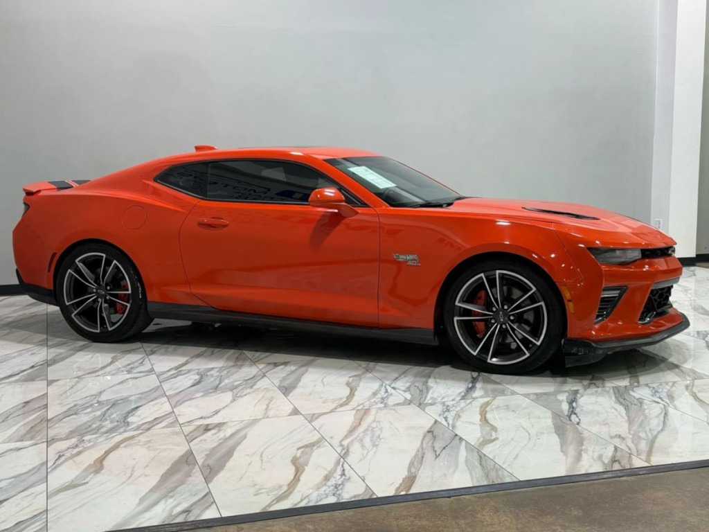 2018 Chevrolet Camaro Image 5