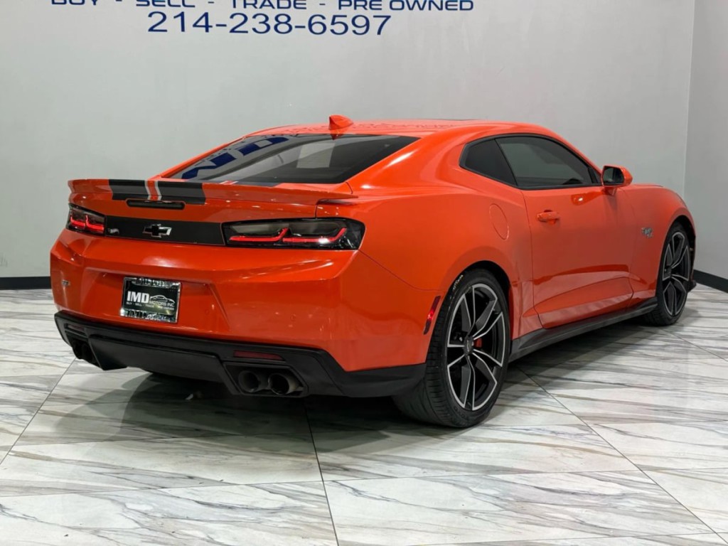 2018 Chevrolet Camaro Image 6