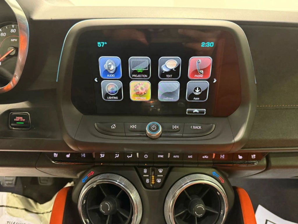 2018 Chevrolet Camaro Image 19