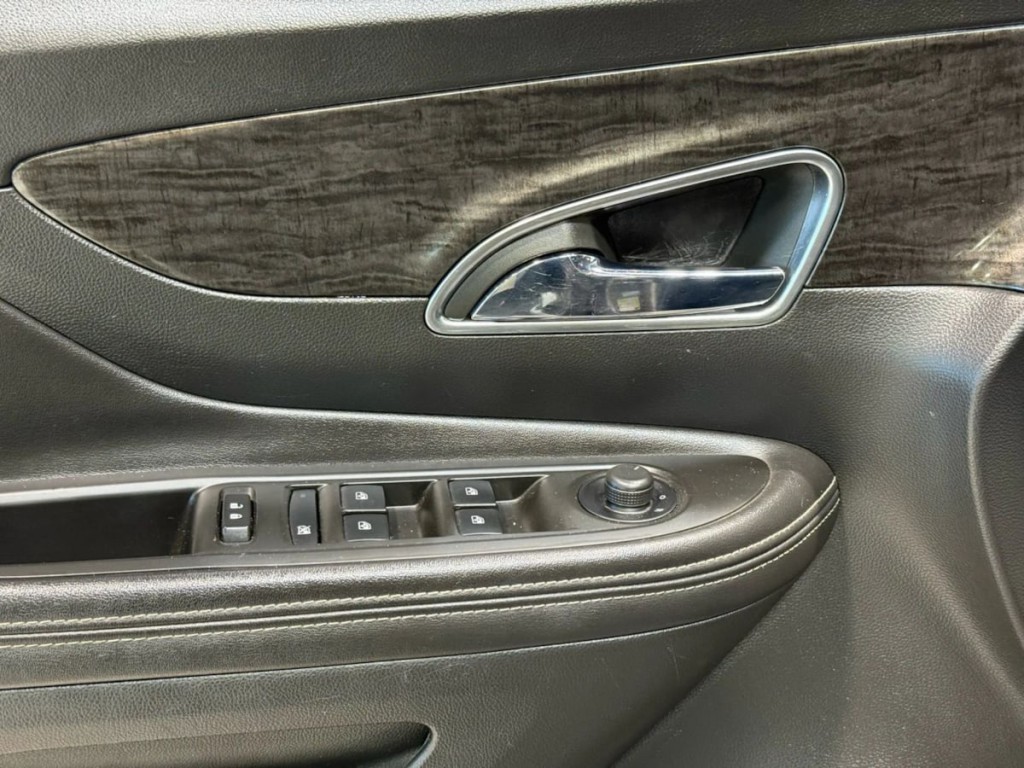 2014 Buick Enclave Image 11