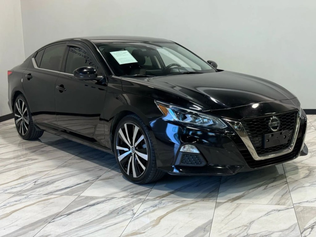 2020 Nissan Altima Image 4