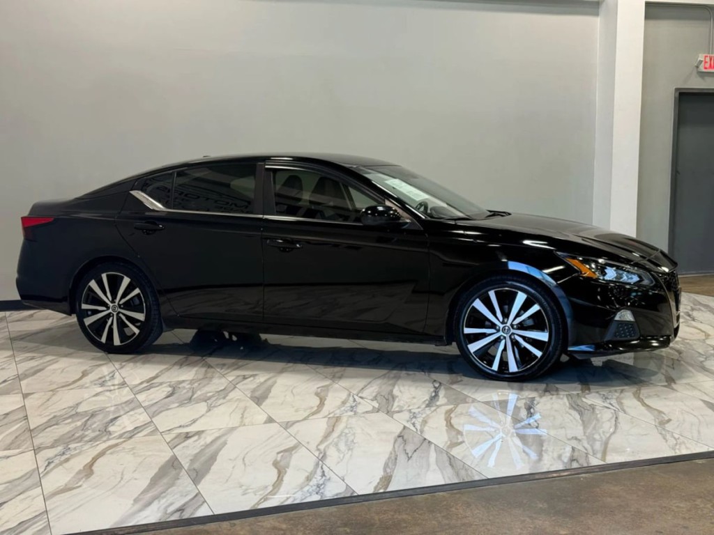 2020 Nissan Altima Image 5
