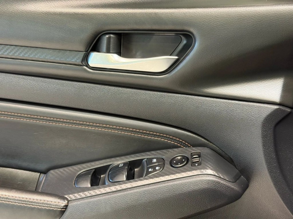 2020 Nissan Altima Image 11