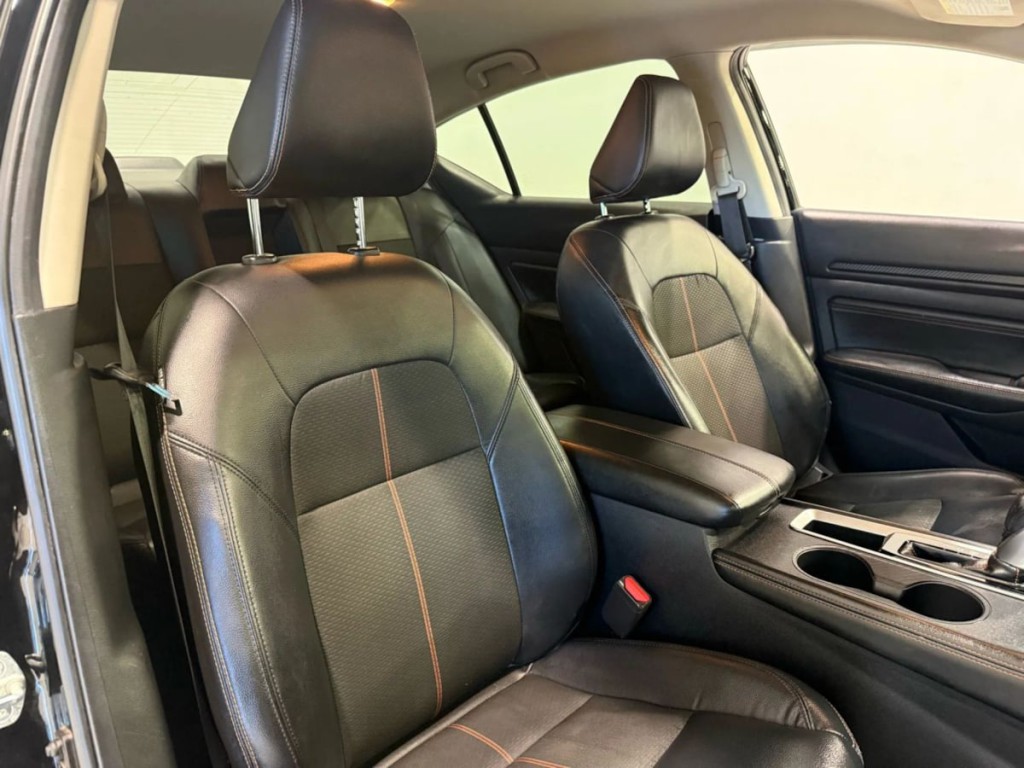 2020 Nissan Altima Image 26